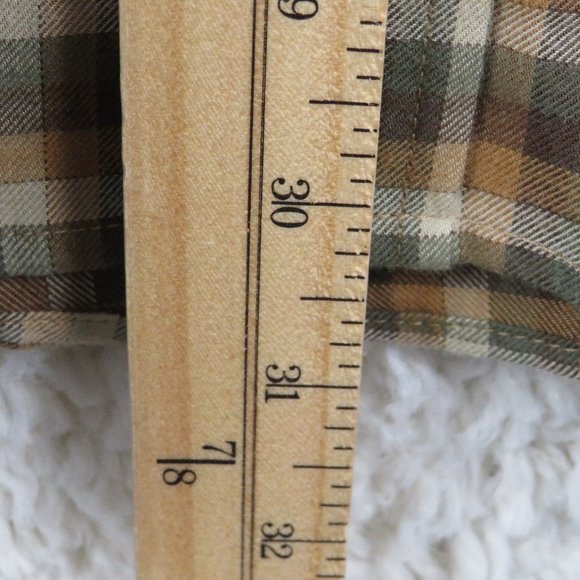 St. John's Bay* Men's Long Sleeve Button Down Curved Hem Pocket Shirt~Size Large - Picture 8 of 11